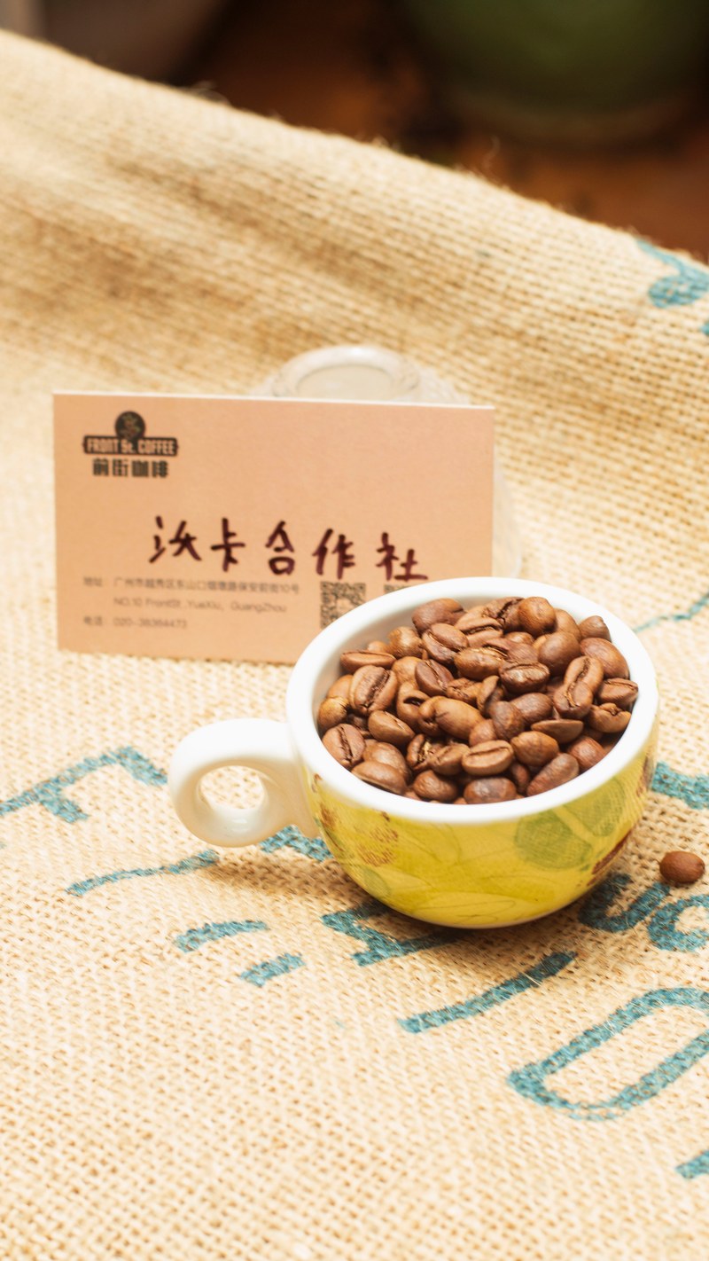 做拿铁前先闻一闻！从干香到湿香，挑出香气饱满的奶咖豆