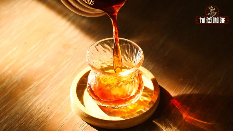 练拉花一天喝好几杯？分清咖啡因含量挑豆才能尽情出图