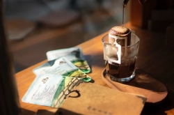 挂耳咖啡加多少牛奶好喝？挂耳咖啡能冲泡拿铁吗?一包挂耳多少粉？