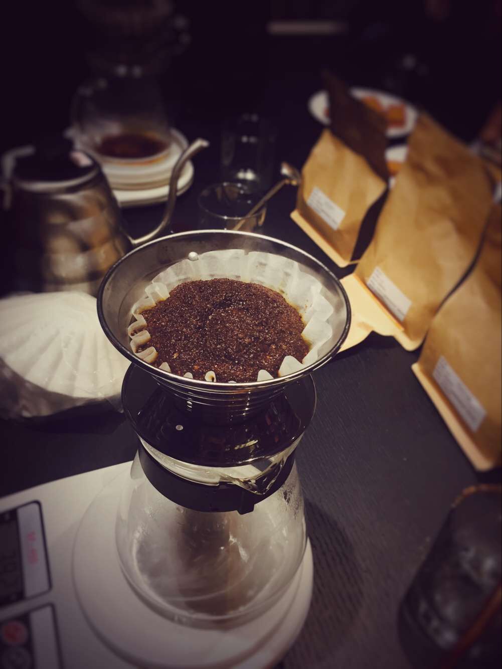 手冲咖啡怎么冲才好喝？CHEMEX与圆锥滤杯的冲煮步骤和水质要点