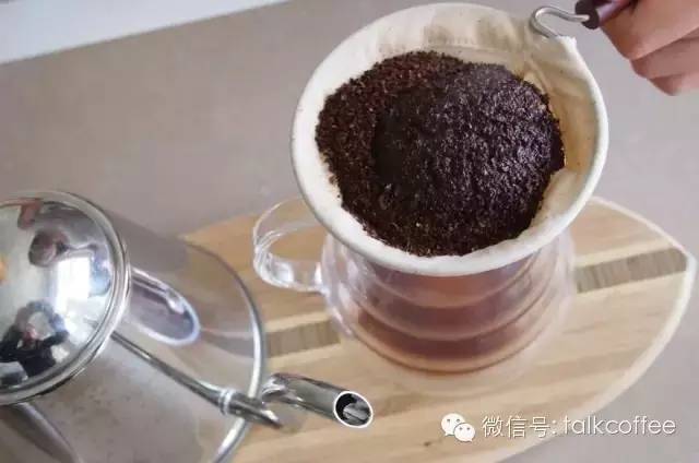 手冲咖啡怎么冲才好喝？决定成败的120秒与四个关键参数