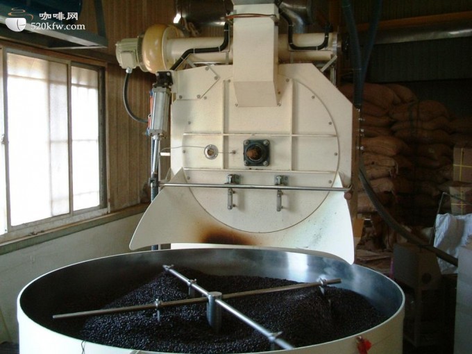 咖啡豆烘焙脱水、爬温、排烟、滑行怎么操作？一爆二爆下豆时机与冷却要点