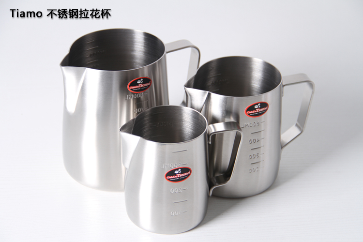 拉花杯怎么选？Tiamo砂光拉花杯600ml与360ml、960ml容量对比值得入手吗？