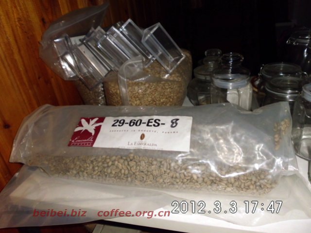 咖啡店内咖啡豆麻袋一角 麻袋 咖啡店