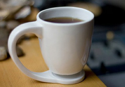 TigereChiriga设计:悬浮的咖啡杯