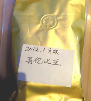 蛋糕型咖啡滤纸+一个饮料瓶,就可以手冲滴滤煮一杯不错的咖啡