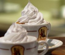 康宝兰咖啡怎么做才好喝？Espresso加鲜奶油的比例与萃取参数全解析