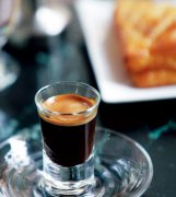 意式浓缩 Espresso 怎么喝？Single、Macchiato、Double、康宝兰四种功夫咖啡喝法与搭配全解析