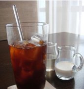 越南冰咖啡怎么做？滴漏壶加炼乳的正宗喝法是什么？