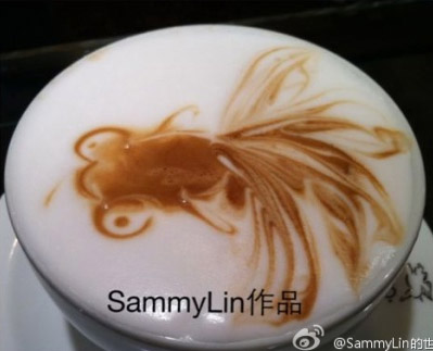SammyLin圈围法咖啡拉花艺术:金鱼