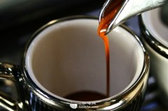 咖啡馆喝咖啡技术 Espresso饮用方法