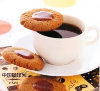 烘焙咖啡豆和速溶咖啡有什么区别？冻干真的比三合一更好喝吗？