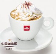 康宝兰咖啡是什么？鲜奶油配Espresso的复古喝法与配方