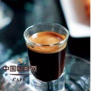 意式浓缩咖啡怎么喝？Single espresso 正确喝法与搭配全解析