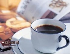 维也纳咖啡怎么喝才对？不搅拌、分三层感受的独特喝法