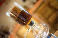 锯齿式磨豆机怎么选？平面刀与锥形刀的区别及功率选购要点