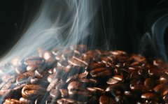 咖啡豆烘焙时间如何影响风味？轻度到特浓的4个阶段全解析