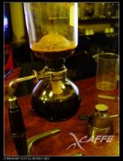 瑰夏咖啡用虹吸壶煮还是手冲好？25g粉40秒虹吸萃取实测