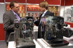 La Pavoni 咖啡机怎么样？意式半自动与全自动怎么选