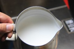 奶泡为什么打不好？认识奶泡五大误区与拉花失败的解决办法