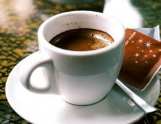 意式咖啡和拿铁、卡布奇诺有什么区别？Espresso 与奶咖关系一次讲清