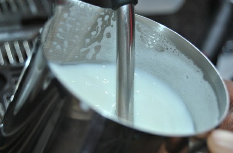 Art Caffe Latte 图解叶型咖啡拉花做法