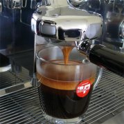 为什么你的拉花总是糊？一文看懂Espresso基底对拉花的影响