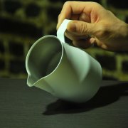 咖啡拉花怎么做？奶泡打不好其实卡在这几个工具上