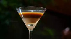 咖啡渣还能酿出酒？这款40度烈酒闻着像咖啡喝着微苦，你想试试吗
