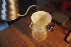 Espresso 是什么意思？它凭什么成为意式咖啡的灵魂与基底