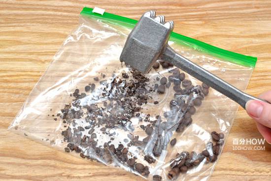 怎么咖啡磨豆机怎么研磨咖啡粉2,使用锤子
