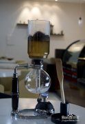 虹吸壶煮咖啡要注意什么？从水温、研磨到拔上座的 5 个关键