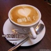 咖啡加牛奶比加咖啡伴侣更健康吗？植脂末反式脂肪酸的隐患与正确喝法