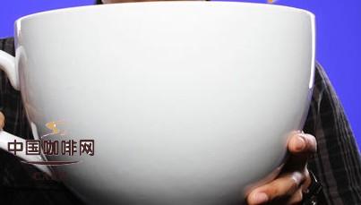 咖啡爱好者们快来看啊------世界最大的咖啡杯