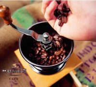 煮咖啡的方法与技巧：虹吸壶、滴滤壶、摩卡壶哪种煮法更适合你？