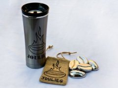 咖啡太烫怎么快速降温？控温咖啡杯自带咖啡豆能降温又能保温