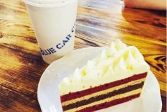 在宝马MINI里喝咖啡是什么体验？上海淮海中路BLUE CAR COFFEE探店