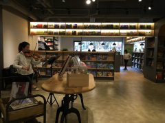 图书馆书店咖啡店三合一 戴胜益年底台中再开书屋