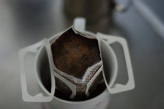 挂耳咖啡怎么冲才好喝？水温、注水与杯子选择的5个关键细节
