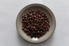 阿拉比卡、罗布斯塔、利比利卡有什么区别？三大咖啡树种风味与健康喝法一次看懂