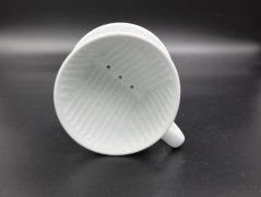 kalita三孔滤杯的优缺点分析 滤杯三孔与单孔有什么区别?