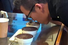 咖啡品鉴师教你如何品鉴一杯好咖啡？香气、味道、醇厚度与回味全解析