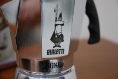 BIALETTI BRIKKA 比乐蒂摩卡壶的使用方法技巧 摩卡壶煮的浓缩咖啡可以拉花