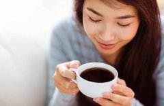 低因咖啡是什么？心悸失眠或怀孕改喝低咖啡因咖啡真的比较健康吗？