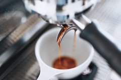 Espresso的Crema怎样才算合格？星巴克一份浓缩咖啡多少钱？