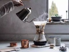 美式滤泡壶是什么？它和V60手冲有什么区别？使用方法和注意事项一次讲清