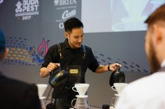 王策Chad Wang如何28岁拿下世界咖啡冲煮冠军？手冲手法与选水秘诀全解析