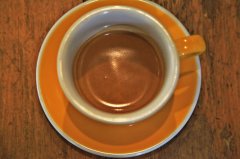 意式浓缩是什么？水粉比、Crema 与美式咖啡的区别一次讲清