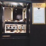 上海30平米小店日卖百杯咖啡？FishEye Cafe自动手冲咖啡机探店全记录