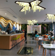 上海文艺咖啡厅怎么选？外滩老码头 DNA Cafe 值得去吗？